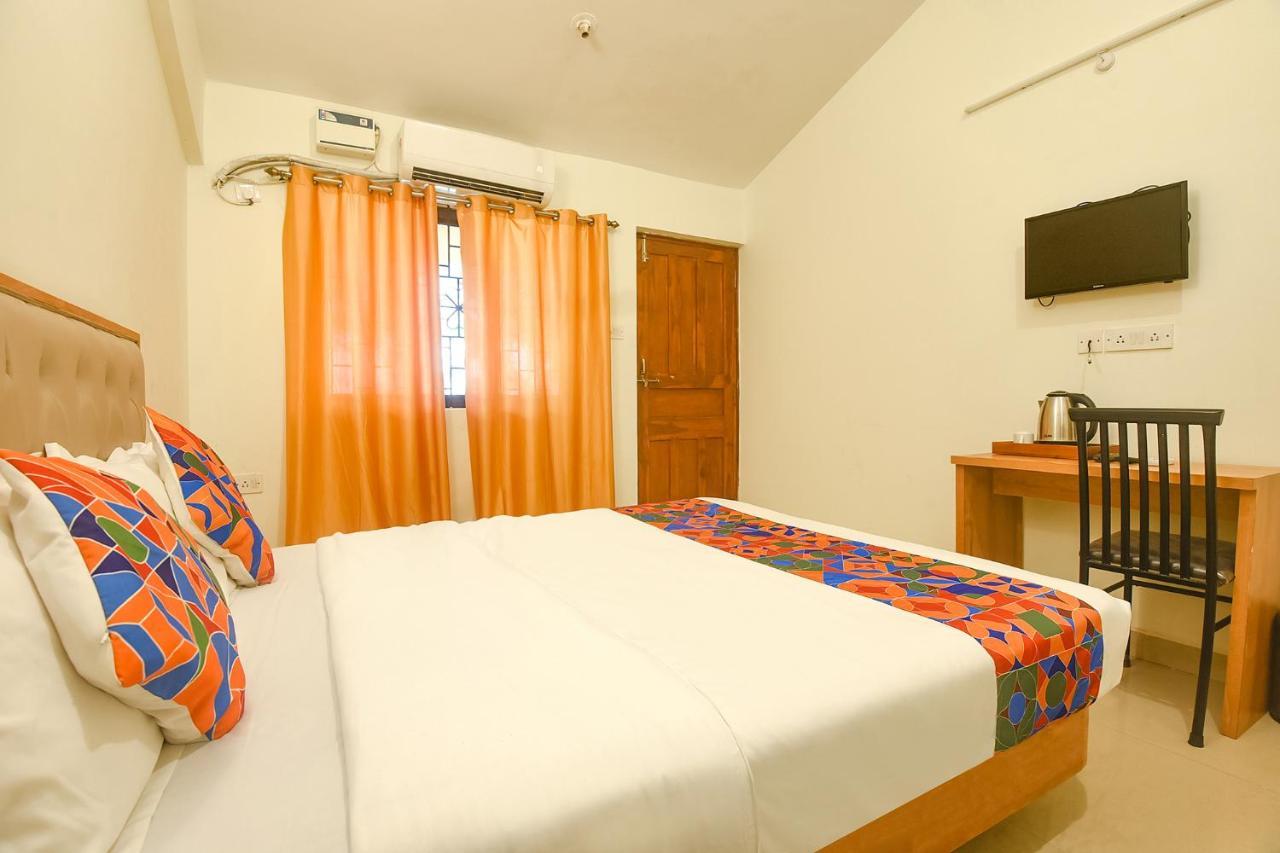 Hotel Fabexpress De Classio With Pool - Nr Candolim Beach Zewnętrze zdjęcie