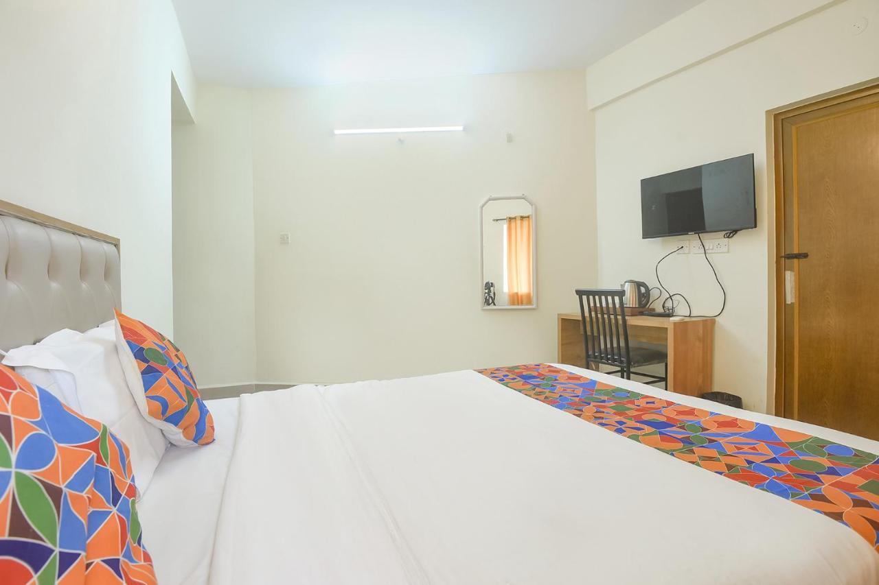 Hotel Fabexpress De Classio With Pool - Nr Candolim Beach Zewnętrze zdjęcie