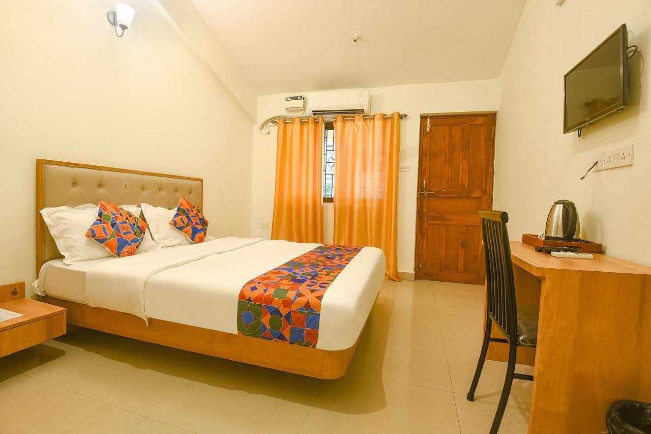 Hotel Fabexpress De Classio With Pool - Nr Candolim Beach Zewnętrze zdjęcie